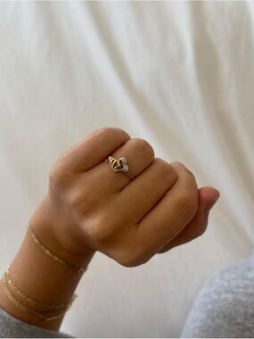 10k yellow Gold Heart Ring w/white gold and diamond accent